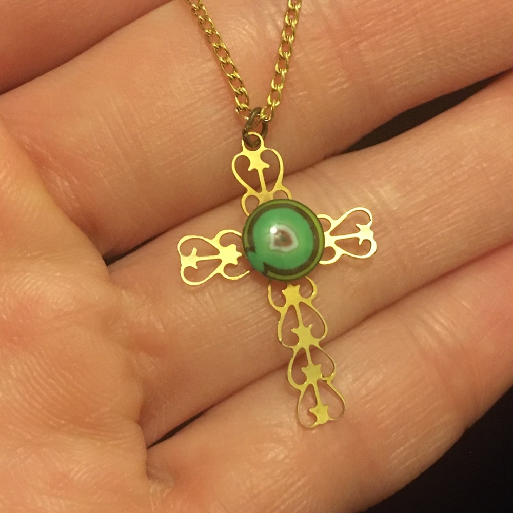 Beautiful Vintage Child’s Jesus Cross Necklace